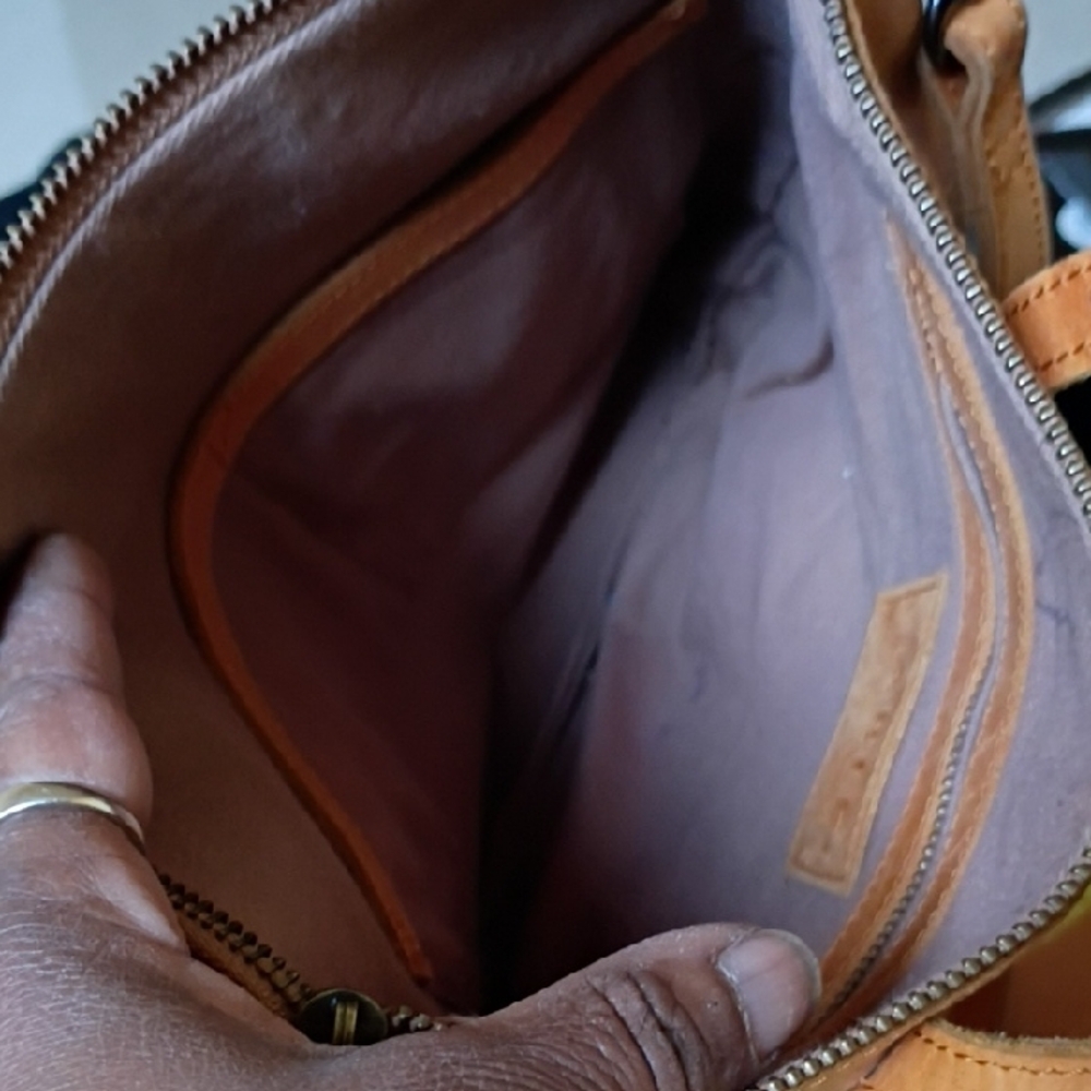 Able Tan Leather Tote and Wallet Set - Picture 6 of 6